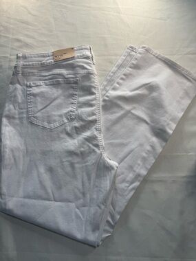 White Straight Leg Jeans High Rise Stretch Classic Denim